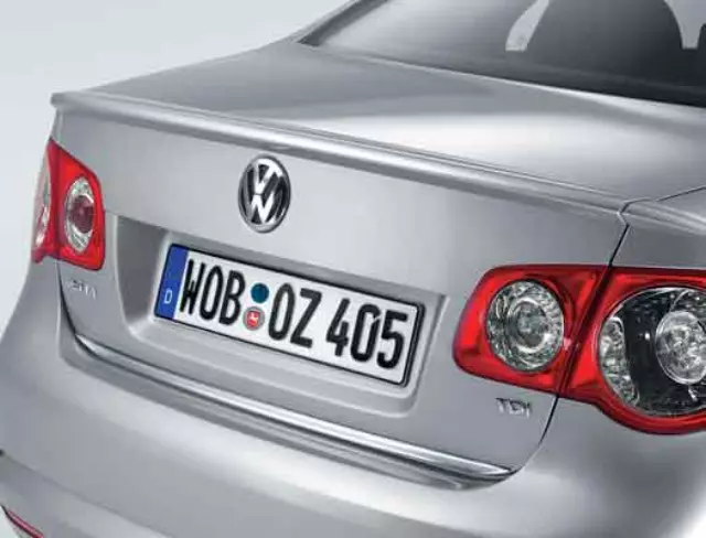 1KM071360 - Exterior: Chrome Rear Accent Strip for Volkswagen: Jetta Image