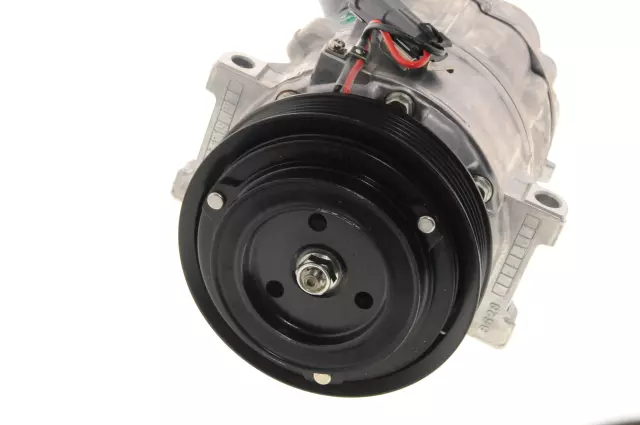 Air Conditioning Compressor and Clutch Assembly - GM (20772560)