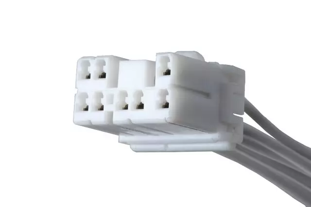 88953352 - : 8-Way Male White Multi-Purpose Pigtail for GM Image