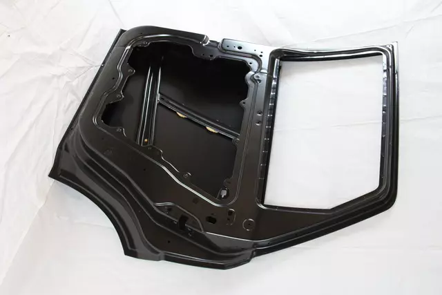 Genuine Alfa Romeo Door-Rear - Alfa Romeo (68067472AE)