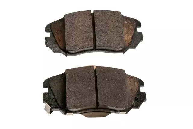 Front Disc Brake Pad Set with Clips - GM (13312895)