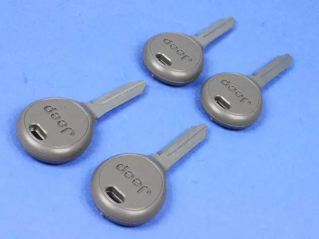 Key - Mopar (05013807AD)