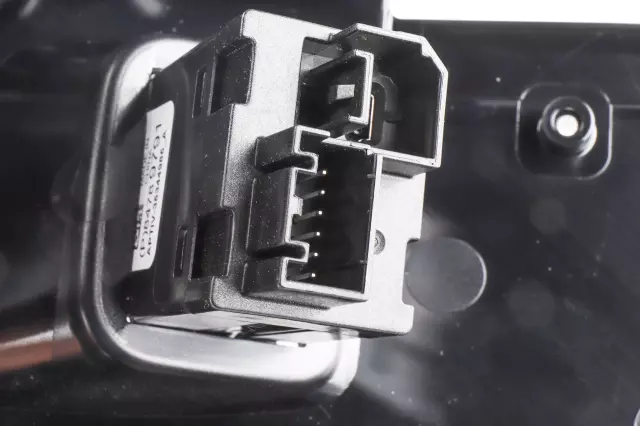 Black Front Floor Console Trim Plate - GM (84683865)