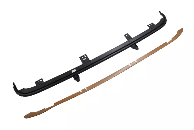 84106461 - Body: Gutter for Cadillac: CT6 Image