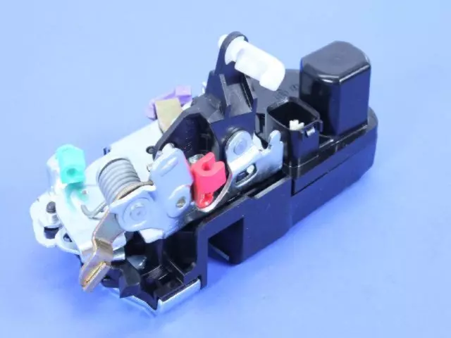 Front Door Latch, Right - Mopar (05067136AF)