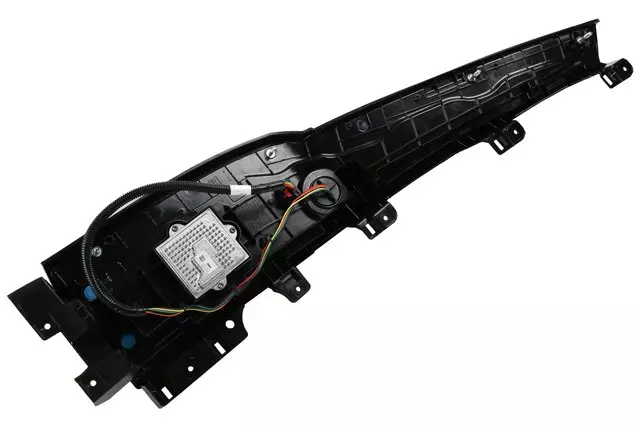 84211921 - : Rear Passenger Side Body Structure Stop Lamp for Cadillac: Escalade, Escalade ESV Image