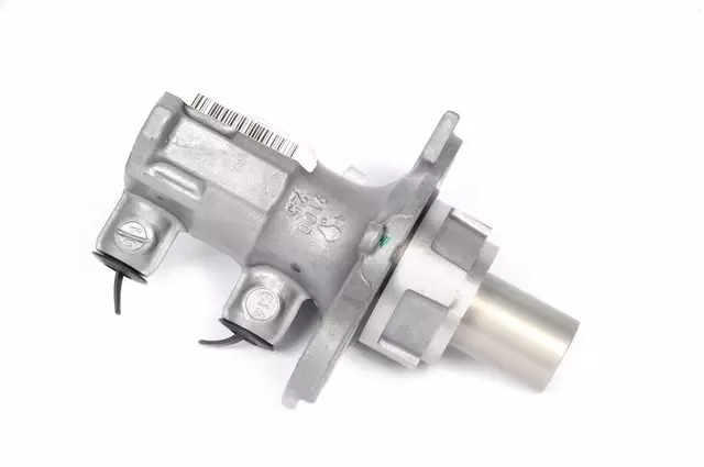 Brake Master Cylinder with Seal and Nut - GM (23176885)