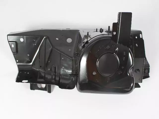 Front Inner Wheelhouse, Left - Mopar (5076553AI)