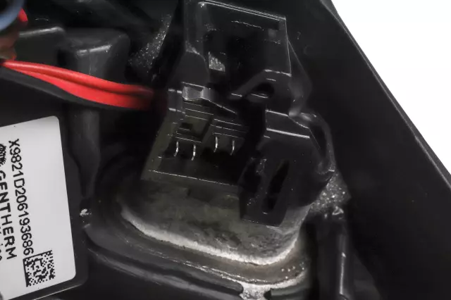 Black Steering Wheel - GM (84483784)