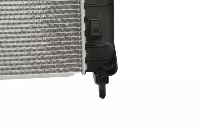15140592 - Cooling System: Radiator for Buick: LaCrosse | Chevrolet: Impala, Monte Carlo | Pontiac: Grand Prix Image