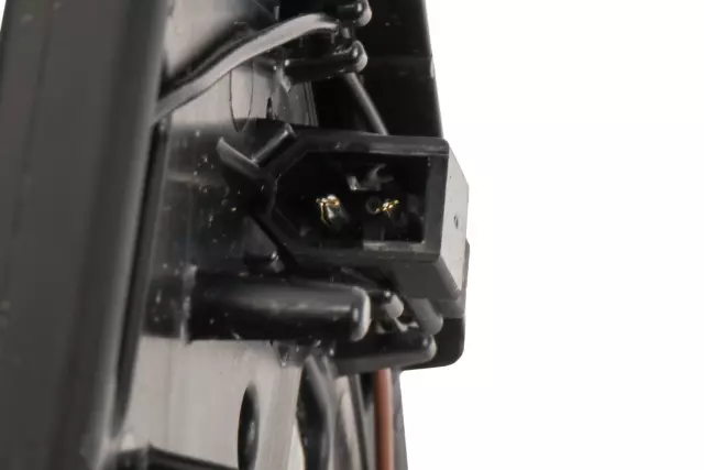 Driver Side Door Mirror Glass - GM (23487740)