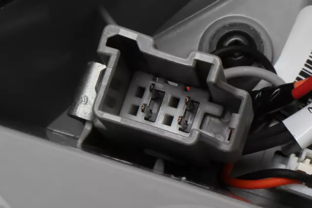 Driver Side Rear Stop Lamp - GM (84527172)