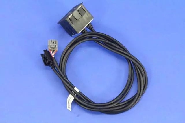 Std USB Hub Cable - Mopar (5091076AE)