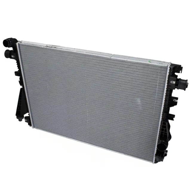 RAD311 - Cooling System: Radiator for Ford: F-250 Super Duty, F-350 Super Duty, F-450 Super Duty, F-550 Super Duty Image