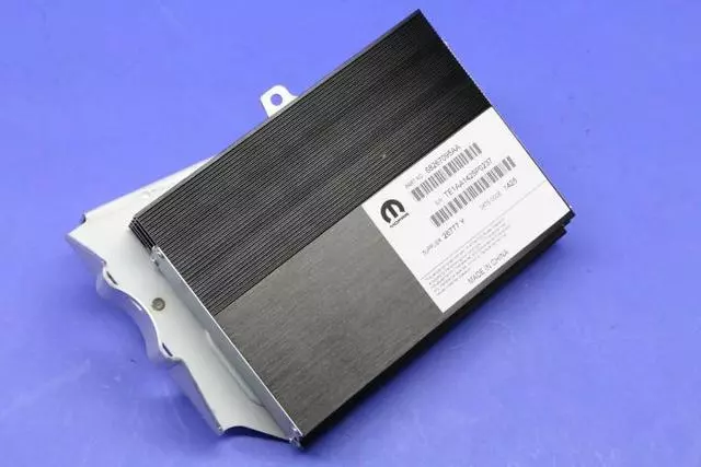 Amplifier - Mopar (68303983AB)