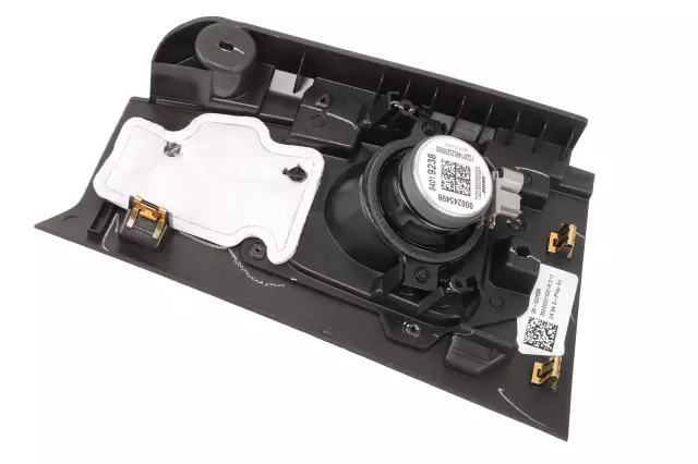 2021-2024 GM - Corner Trim - GM (84545072)