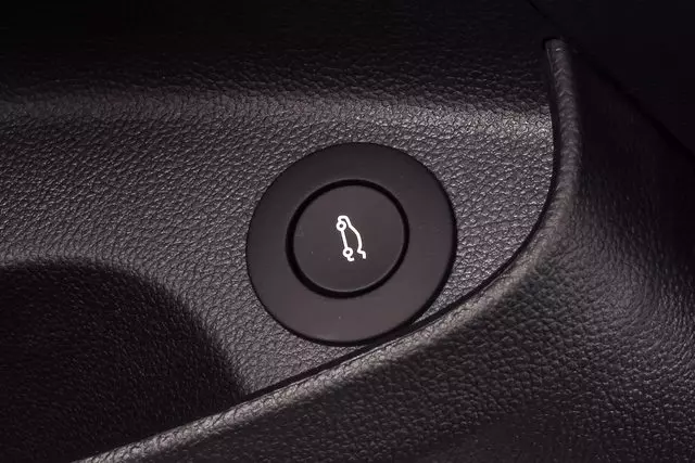 Jet Black Front Driver Side Door Trim - GM (22864268)