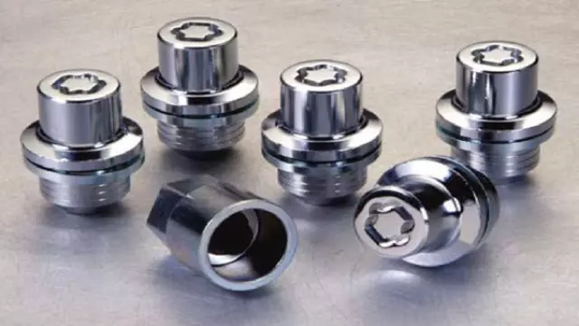 Locking Wheel Nuts - Chrome Look Finish - Land-Rover (LR008794)