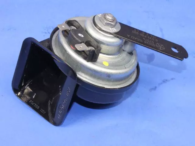 Horn And Bracket - Mopar (68268568AA)