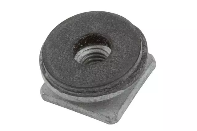 11571187 - : Applique Panel Clip for Buick: Encore | Chevrolet: Equinox, Trax | GMC: Terrain Image