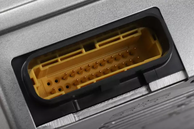 12613817 - Electrical: Alternator Control Module for Saturn: Vue Image