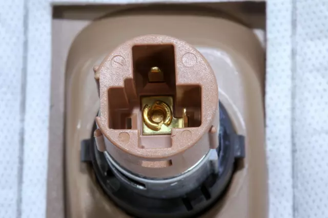 Lower Quarter Trim - GM (84154569)