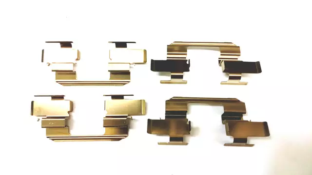 REAR BRAKE PAD SET W/HARDWARE & SHIMS - Subaru (26696AE040)