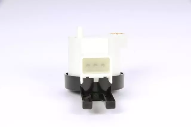 Clutch Pedal Position Switch - GM (25796385)