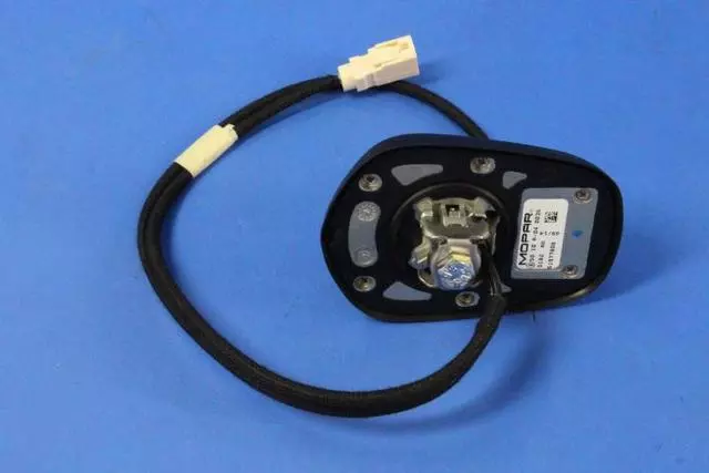 68372617AA - : Cable &amp; Base Assy Antenna, Us, Canada, Mexico for Mopar Image