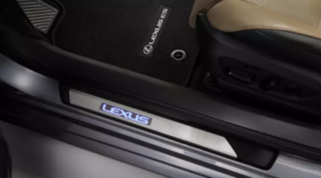 Illuminated Door Sills - Noble Brown - Lexus (PT922-33190-50)