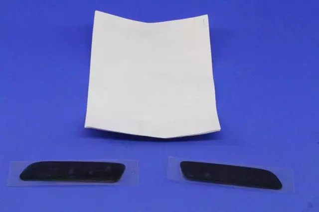 Emblem Kit - Mopar (82212875)