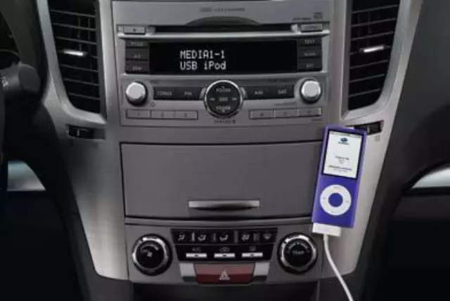 H621SAJ200 - Audio/Video: Media Hub (Exc Navigation) for Subaru: Legacy, Outback Image