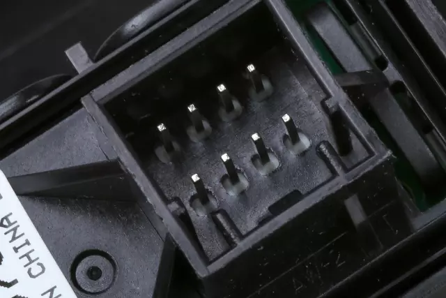 Jet Black Automatic Transmission Shift Lever Knob - GM (90800623)