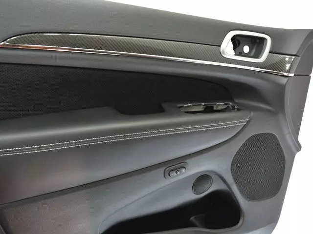 5LM352X9AE - Interior Trim: Front Door Trim Panel Assembly, Left for Jeep: Grand Cherokee Image