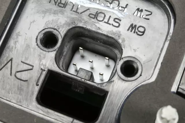 25754024 - : Tail Lamp Assembly for Cadillac: STS Image