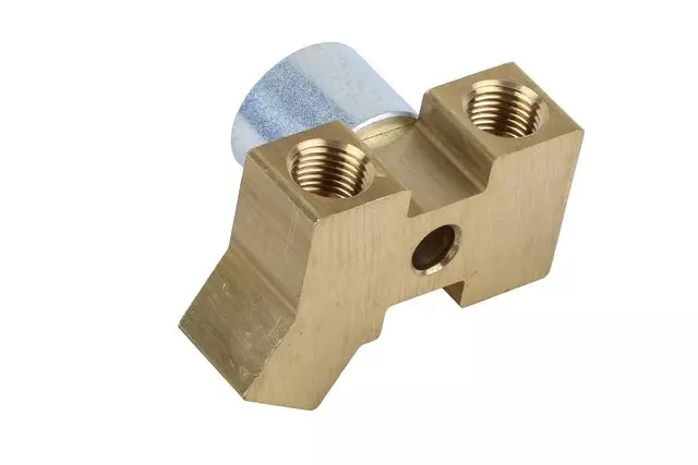 Brake Pipe Union Connector - GM (19316628)