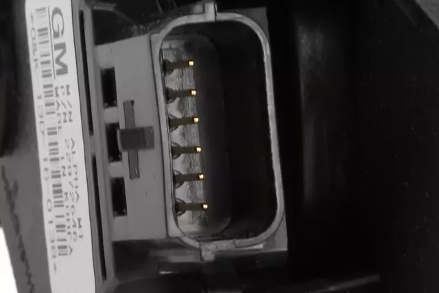 22972646 - : Accelerator Pedal for GM Image