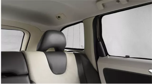 31399213 - Interior: 2012-2017 Volvo Sunshade - Doors - Kit Of Two for Volvo: XC60, XC70 Image