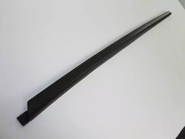 5GU02XXXAC - Exterior Ornamentation: Sill Cover Molding, Right for Mopar Image