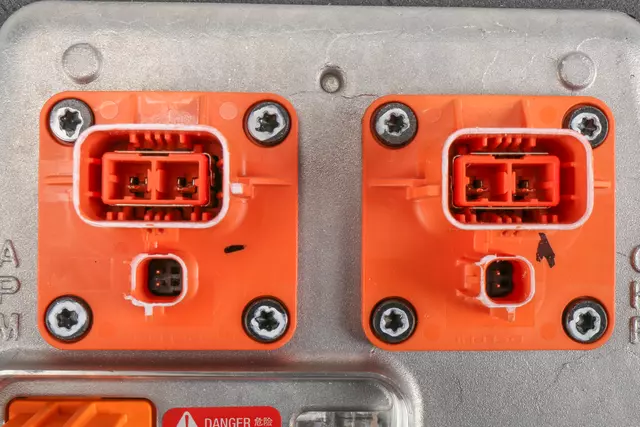 High Voltage Battery Disconnect Relay - GM (24297383)