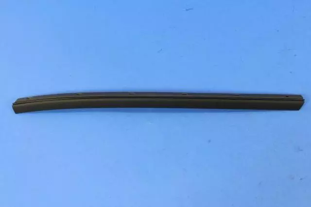 Molding, Right - Alfa Romeo (68240795AA)