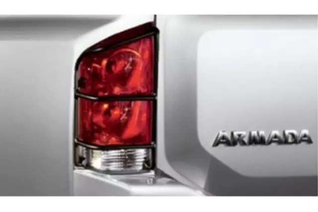 Taillight Guards, Black - Nissan (999G4-2Q100)
