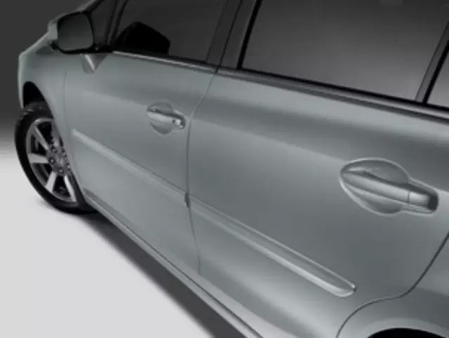 8P05TR01D0 - Body: Body Side Molding for Honda: Civic Image
