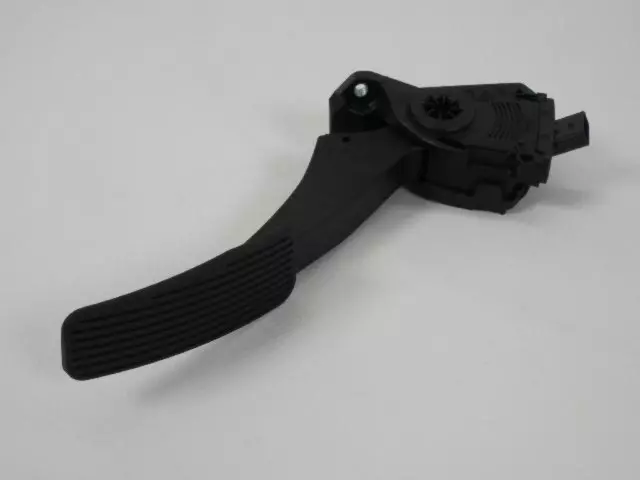 5281225AD - : Accelerator Pedal for Chrysler: Town &amp; Country | Dodge: Grand Caravan | Ram: C/V Image