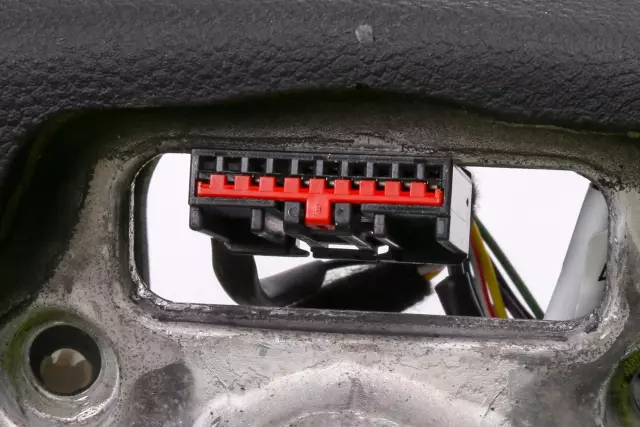 Torch Red Steering Wheel - GM (22896552)