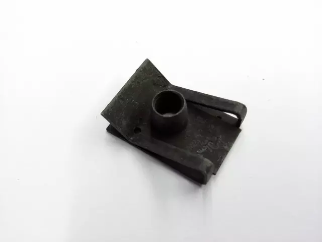 N90168604 - Body: Repair Bracket U-Nut for Volkswagen: Arteon, Beetle, e-Golf, EuroVan, Golf, Golf Alltrack, Golf R, Golf SportWagen, GTI, Jetta, Phaeton, R32, Rabbit Image