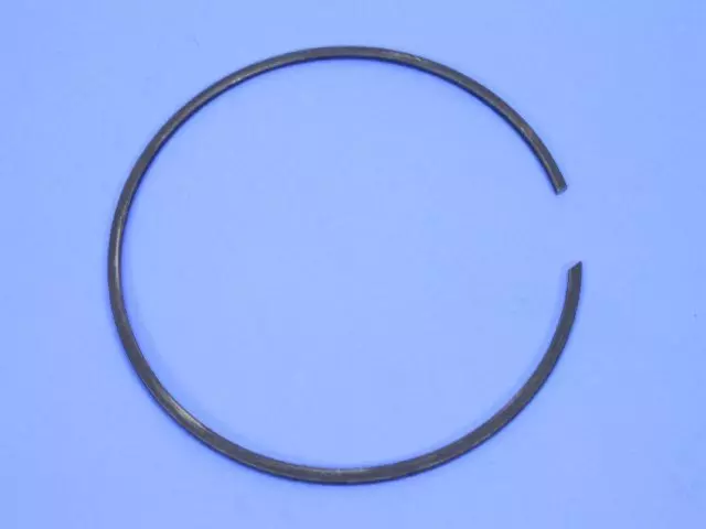 4412872 - Automatic Transaxle 4 Speed: Reverse Clutch Snap Ring for Mopar Image