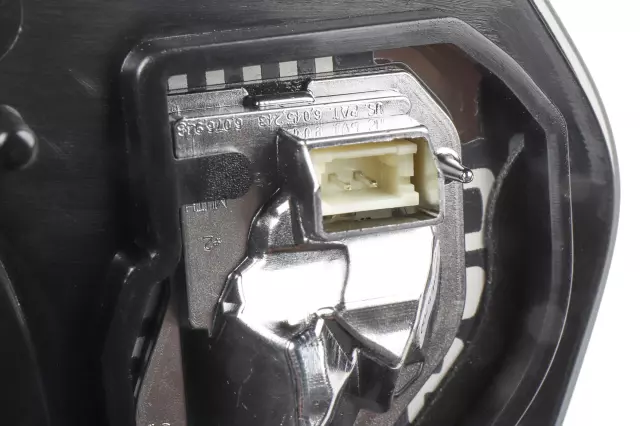 Passenger Side Rearview Mirror Glass - GM (23174689)
