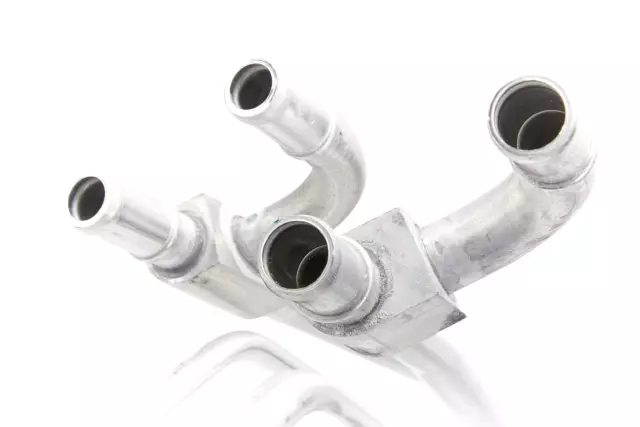 Auxiliary Air Conditioning Evaporator and Heater Hose Assembly - GM (25921585)