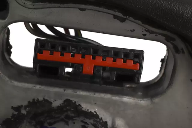 84750155 - : Black Steering Wheel for GM Image